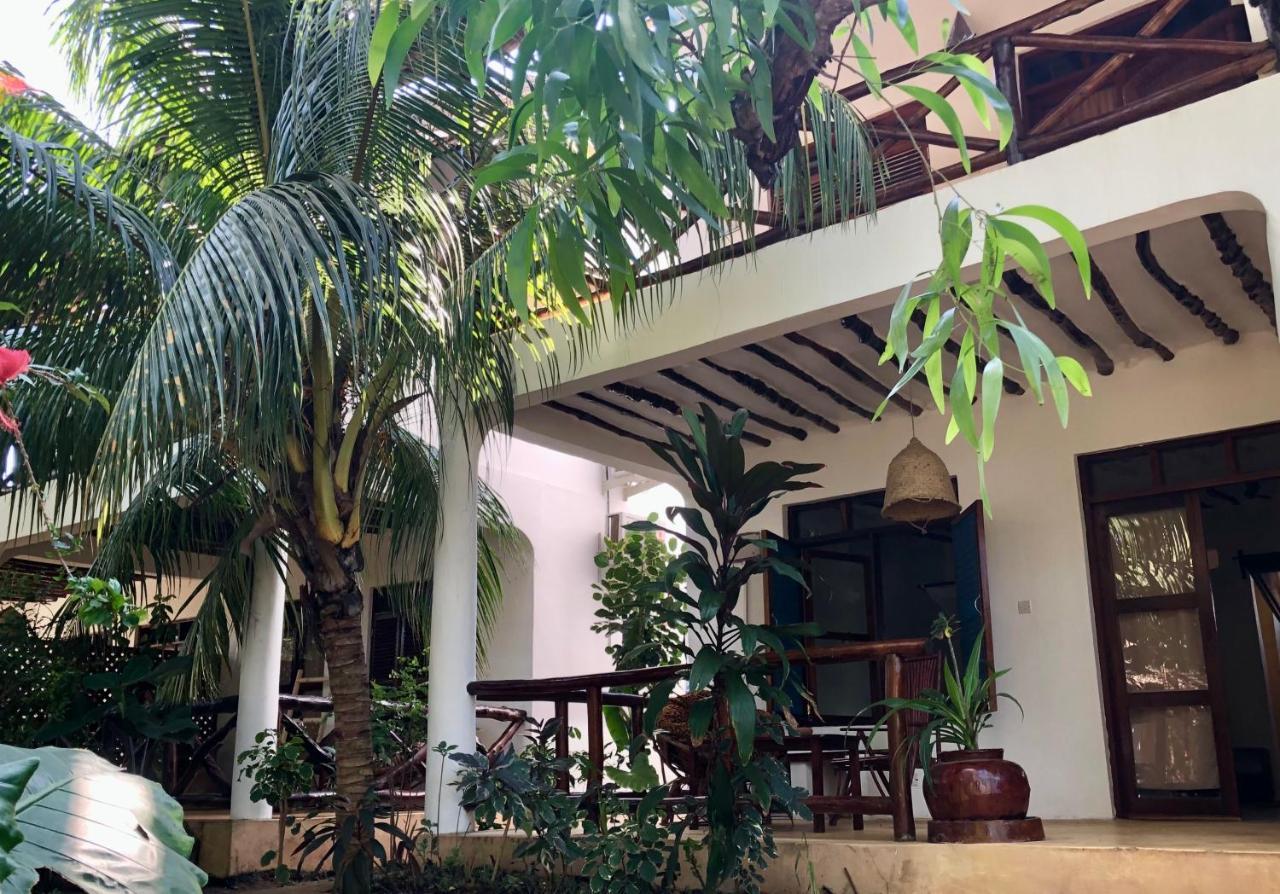 Atii Garden Bungalows Нунгви Экстерьер фото