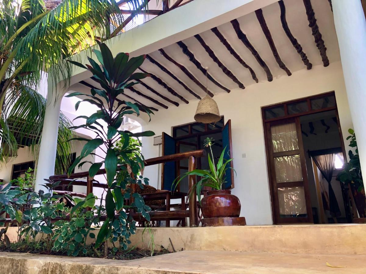Atii Garden Bungalows Нунгви Экстерьер фото