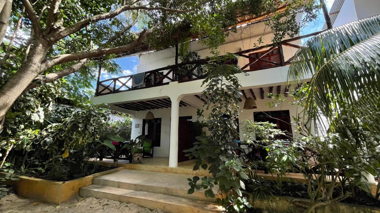 Atii Garden Bungalows Нунгви Экстерьер фото
