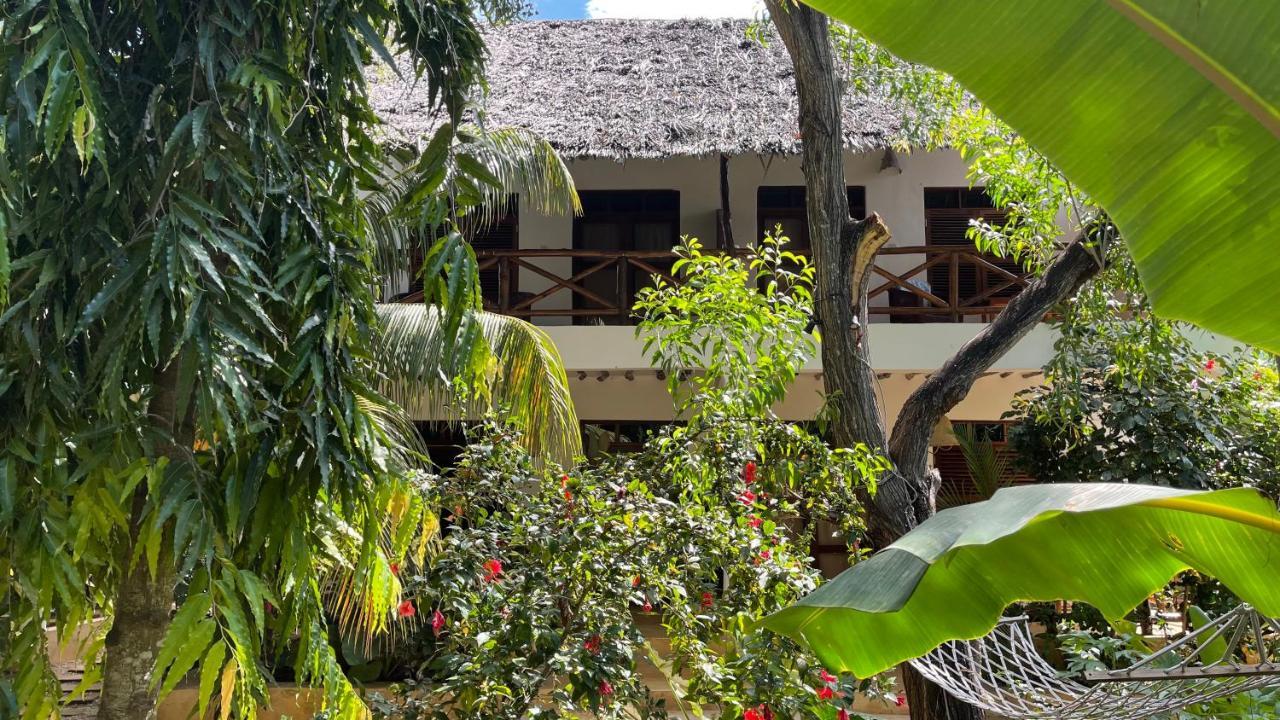 Atii Garden Bungalows Нунгви Экстерьер фото