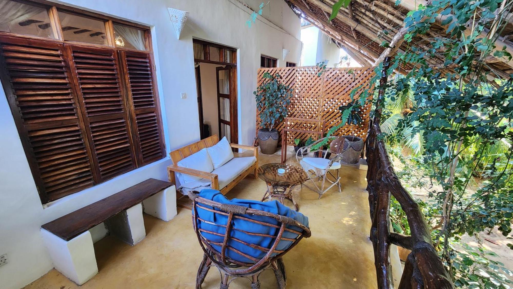 Atii Garden Bungalows Нунгви Экстерьер фото